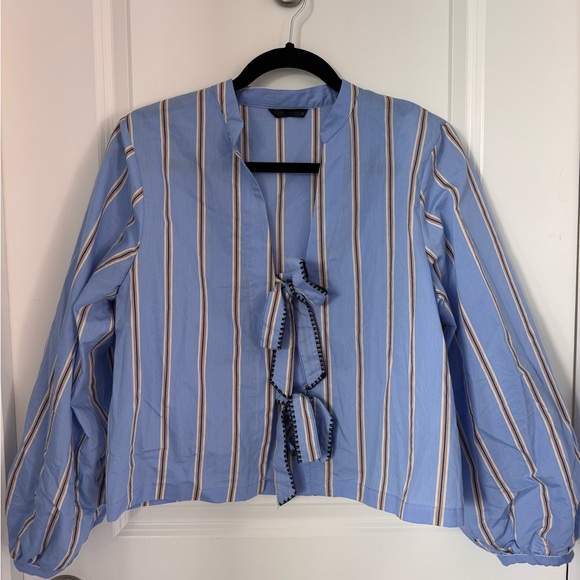 ZARA Blouse - Picture 2 of 3